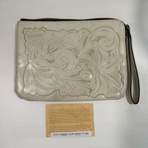 Patricia Nash white leather wristlet